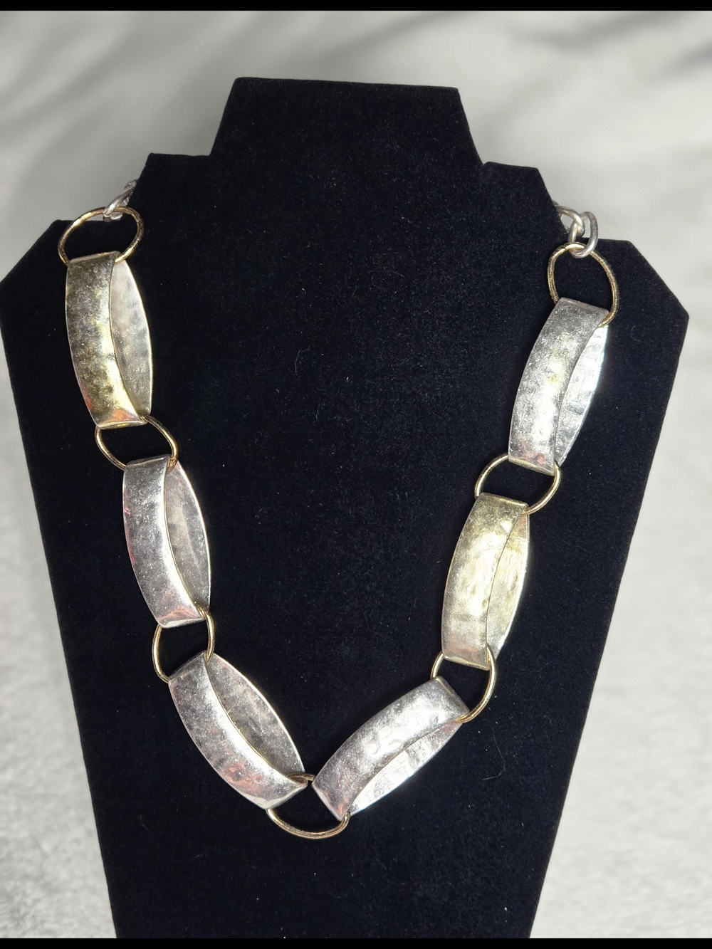 1990's Robert Lee Morris Soho Hammered Oval Link Statement Necklace 18-20" Adj. - Picture 7 of 9